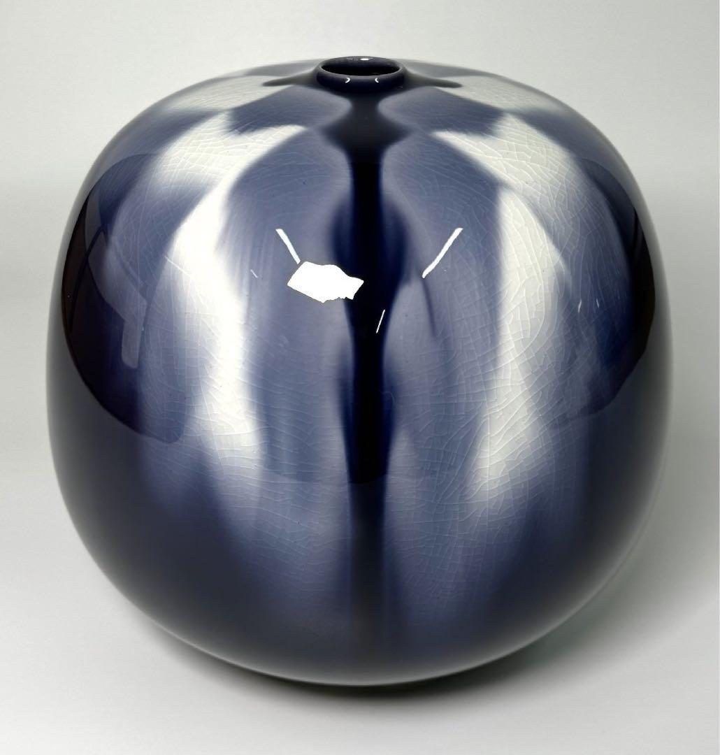 希少作【 四代 徳田八十吉 】作 藍華菱 花器 花入 花瓶 共箱 本物保証