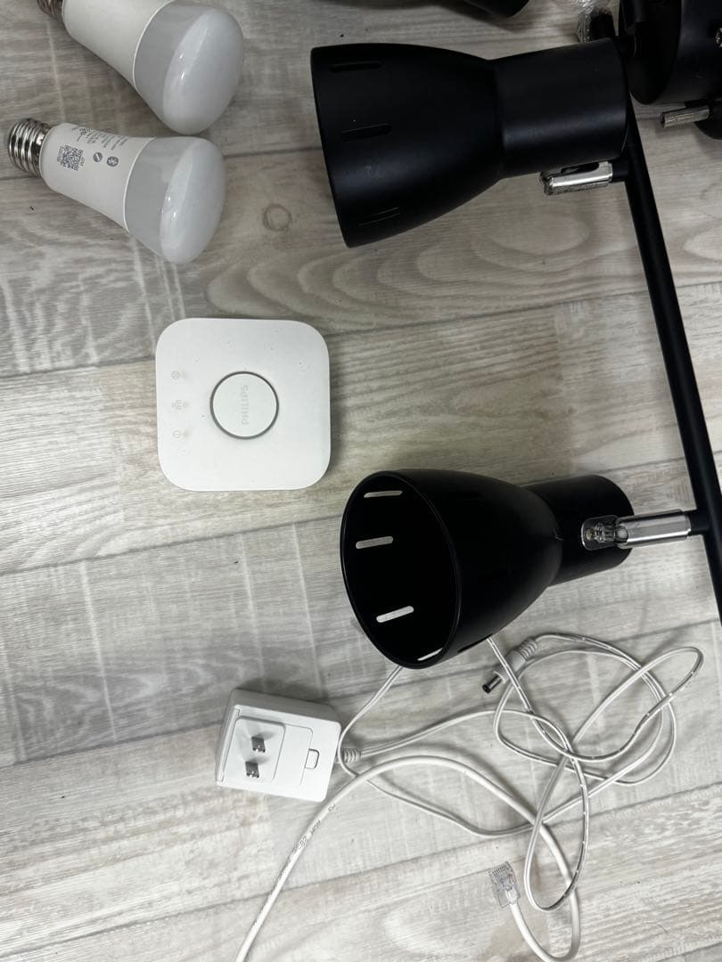 PHILIPS Hue スポットライト 4灯 RGB電球4個 Bridge付き Philips