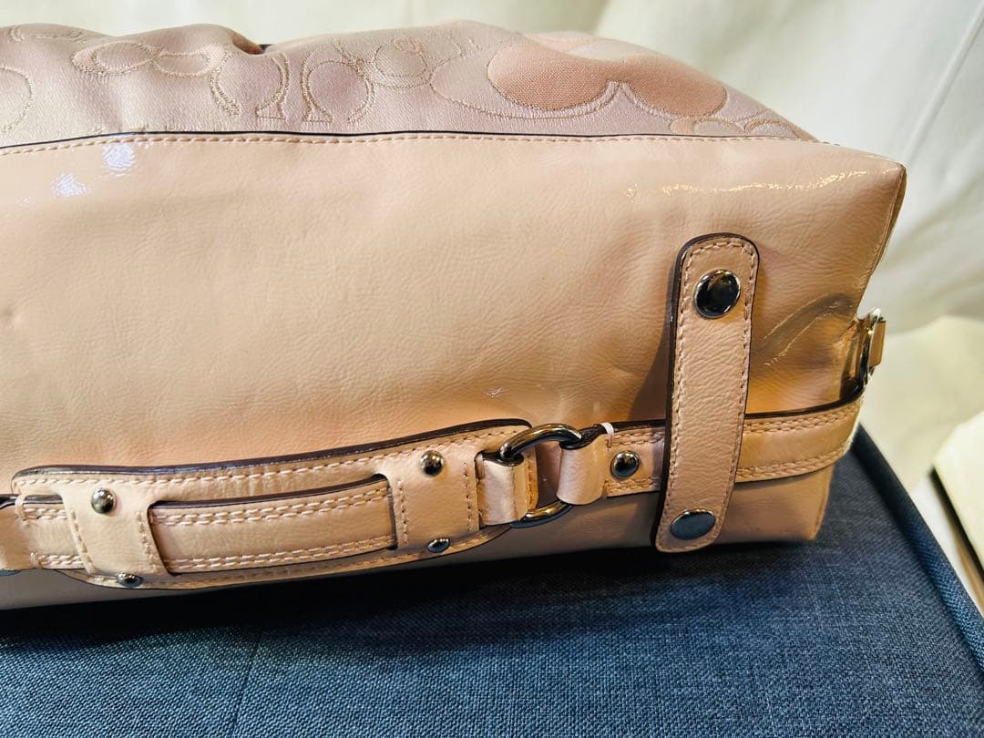 Coach 薄いピンクハンドバッグ