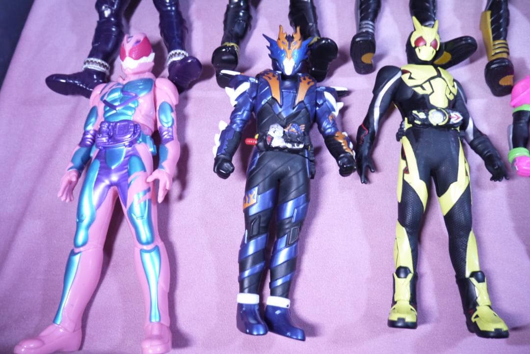 ビッグサイズソフビフィギュア　仮面ライダー鎧武・ファイズ・カブトほか　20体