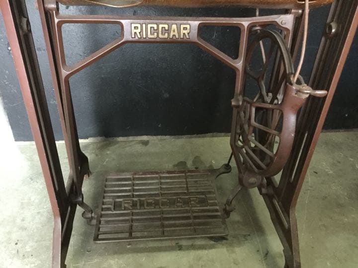 足踏みミシン RICCAR アンティーク 置物 レトロ
