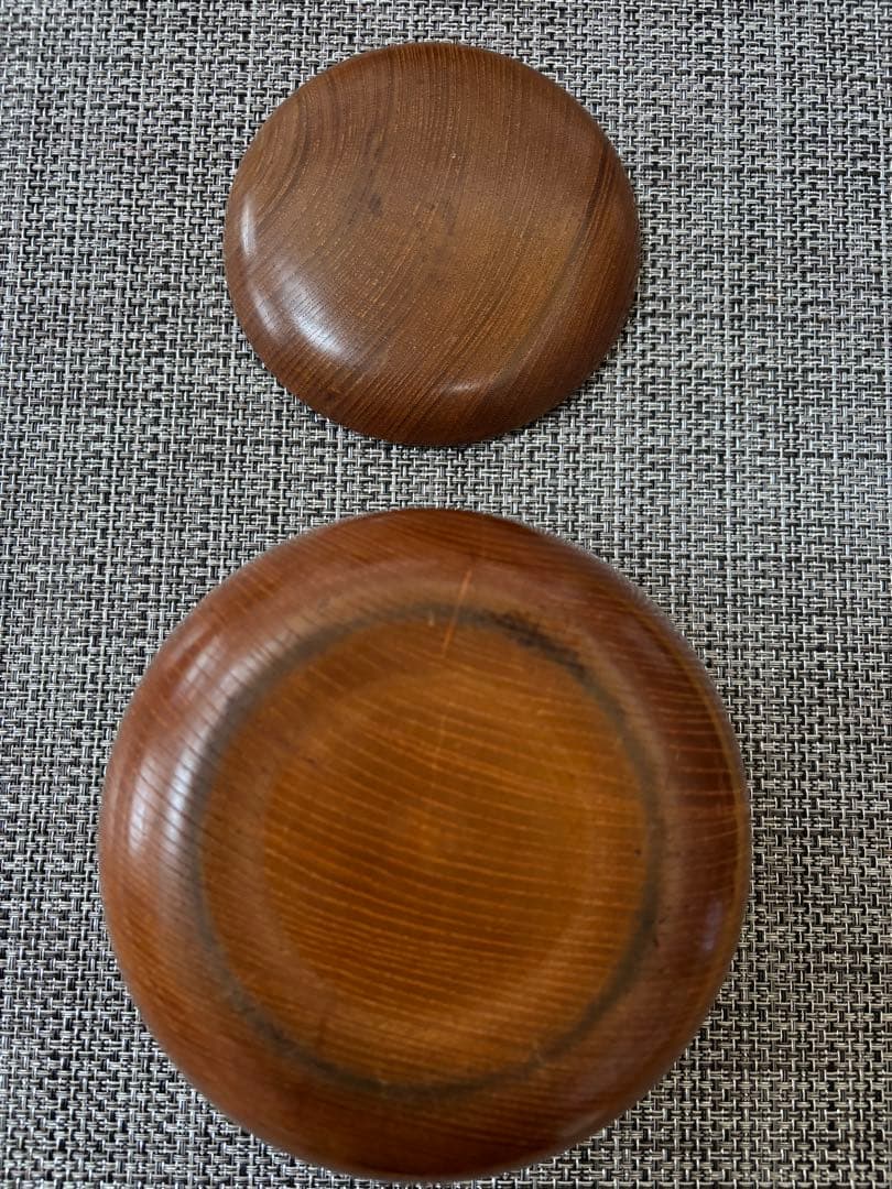 本格囲碁セット　基盤　蛤碁石　黒石　脚/へそ　桐のケース付き