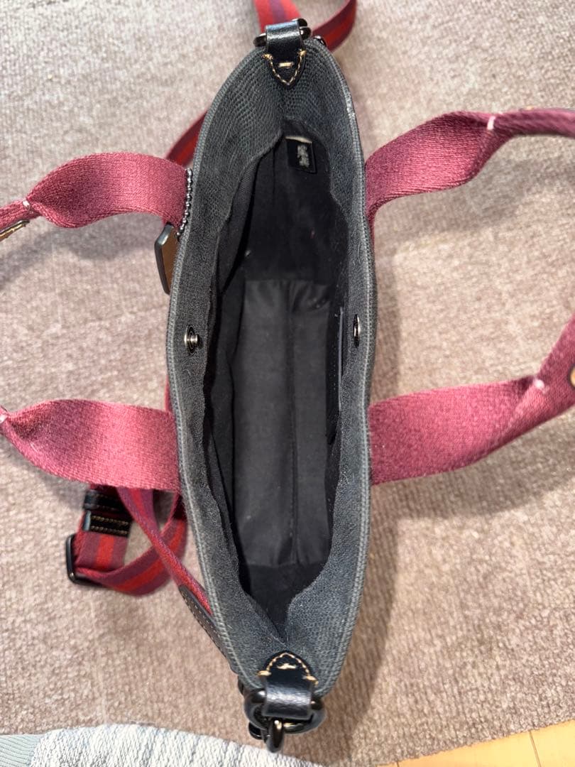 COACH ショルダーバッグ ブラック/バーガンディ