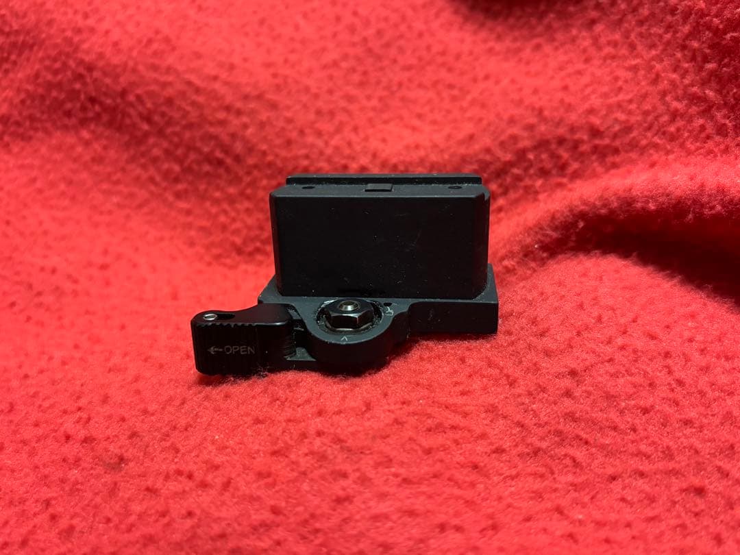 実物 larue lt660 マウント t1 t2 実物 larue lt660 マウント t1 t2 LaRue Micro Mount LT660Lower 1/3