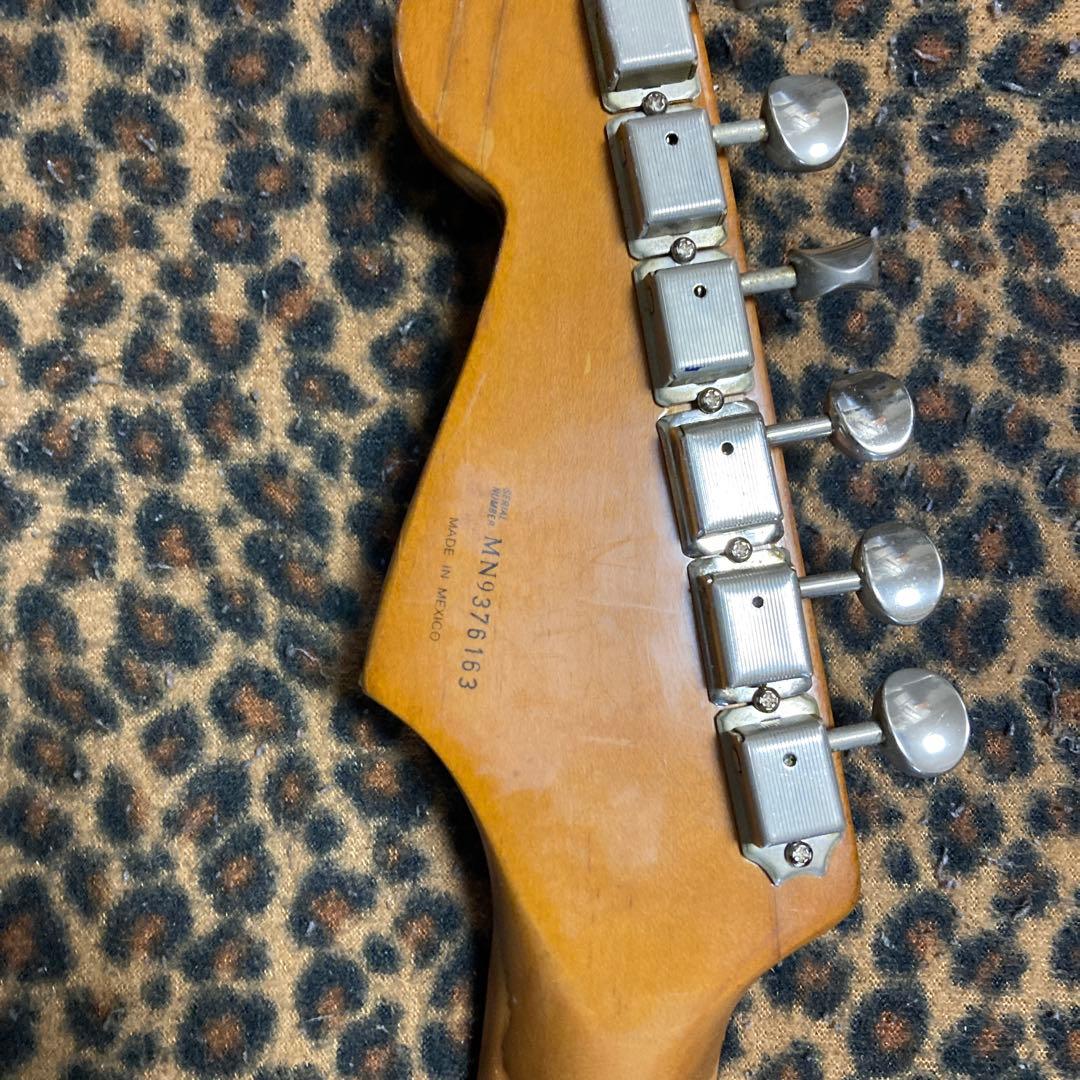 Fender Stratocaster ホワイト
