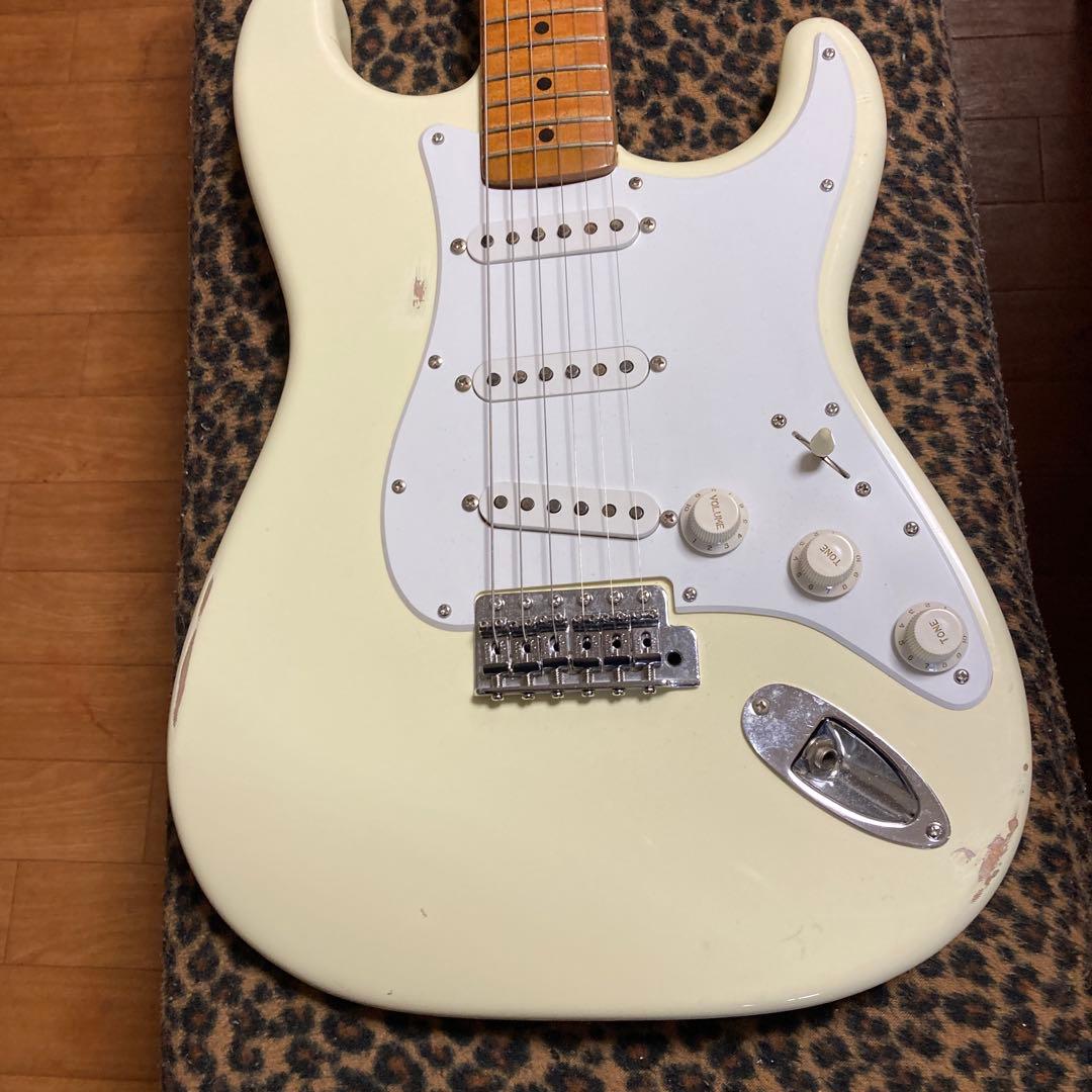 Fender Stratocaster ホワイト