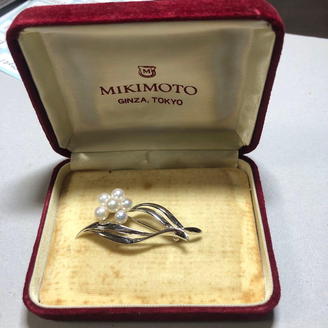 12011美品 最高級ミキモト ブローチ パール フォーマル 6珠 皇室御用達 美品 最高級!!】ミキモト ブローチ パール フォーマル 正規品 皇室