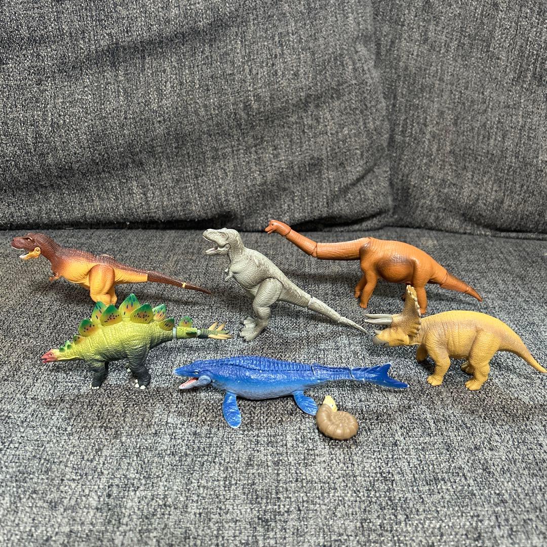 アニア等　フィギュアなど大量まとめ売り