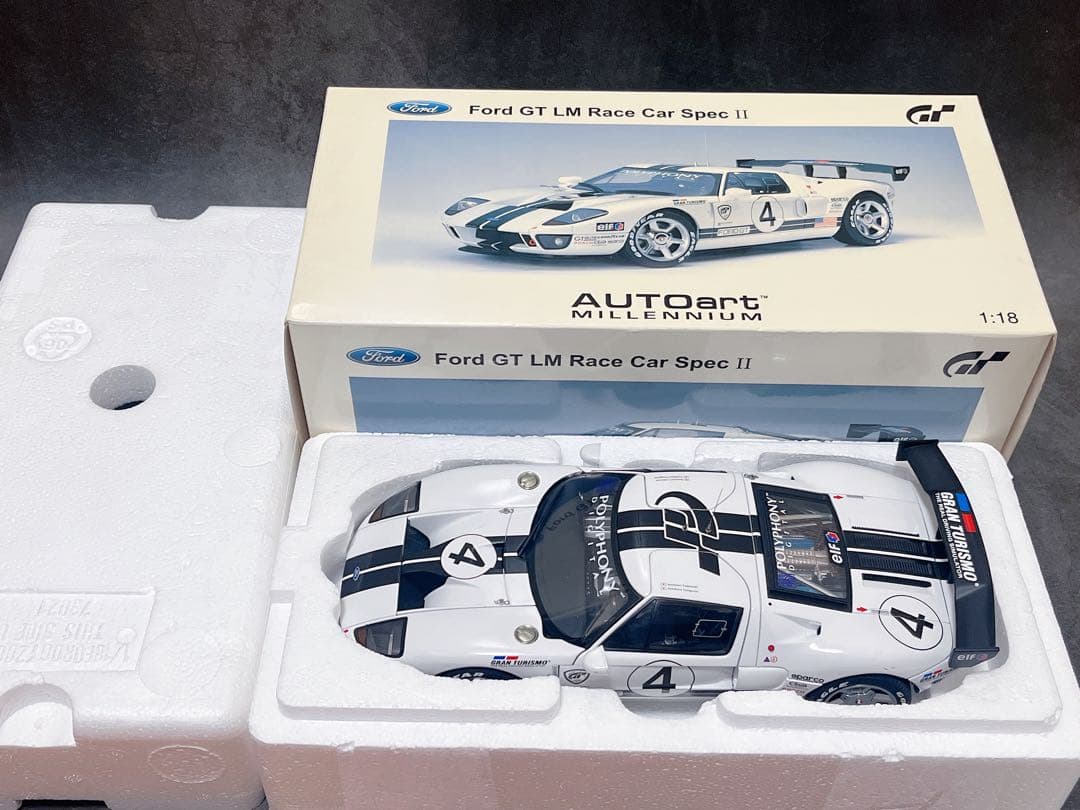 AUTOart 1/18 フォード GT LM レースカー スペックII