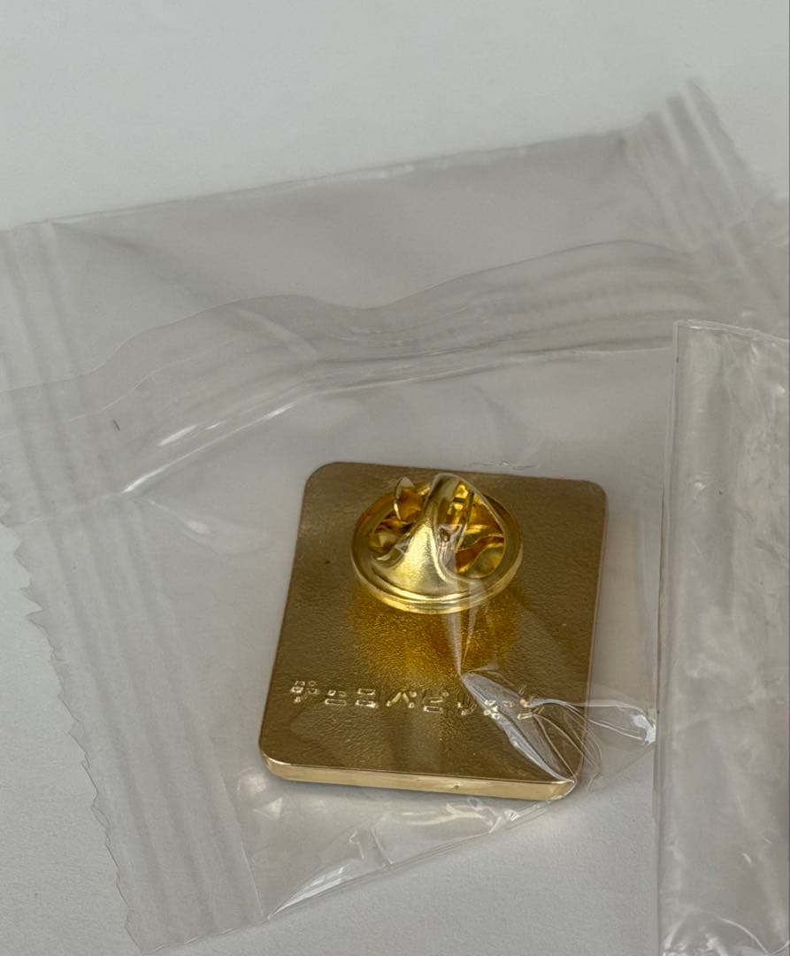 非売品 チェコ館 VIP専用ピンバッジ 万博 - メルカリ