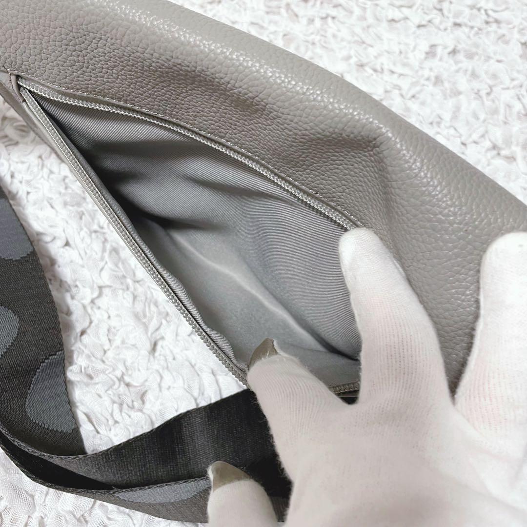 未使用級✨ear PAPILLONNER ワイドテープショルダーバッグ グレー