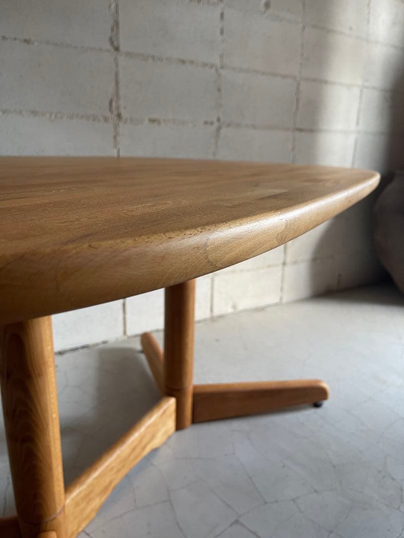 飛騨産業　オールドキツツキマーク　ダイニングテーブル　オーク材無垢　ヴィンテージ