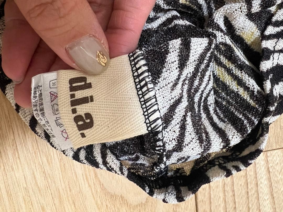 値下　d.i.a ダイヤ トップス ゼブラ　y2k 平成ギャル 希少　正規品