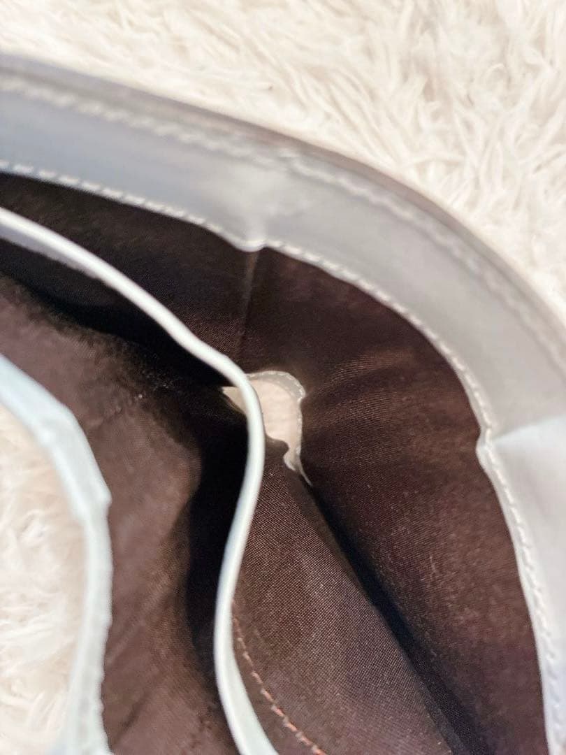 美品】russet レザーベルトハーフウォレット 二つ折り財布 グレー