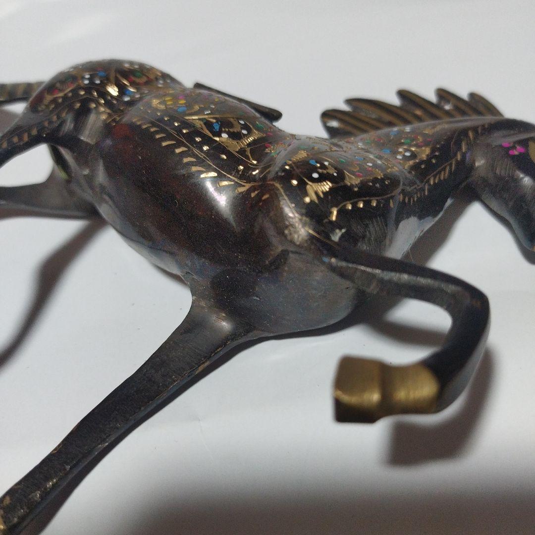 アンテーク 装飾的な金属製馬の彫刻