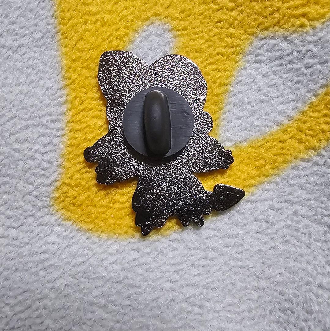 Helluva Boss」【公式】へルヴァボス フィッザローリィピンバッジ