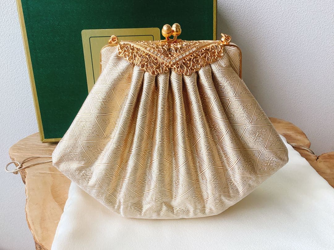 希少【とりゐ】金銀糸箔正絹バッグ　パーティーバッグ　ゴールド　帝国ホテル　着物
