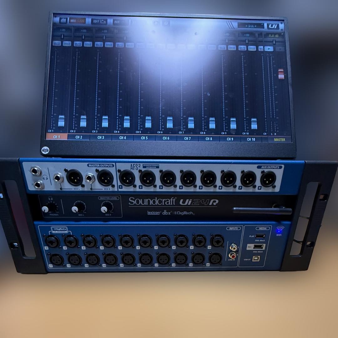 Soundcraft Ui24R デジタルミキサー