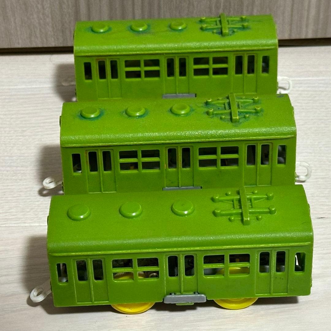 プラレール 日本製 前スイッチ 電動プラ電車 緑 新製品情報[2024年3月