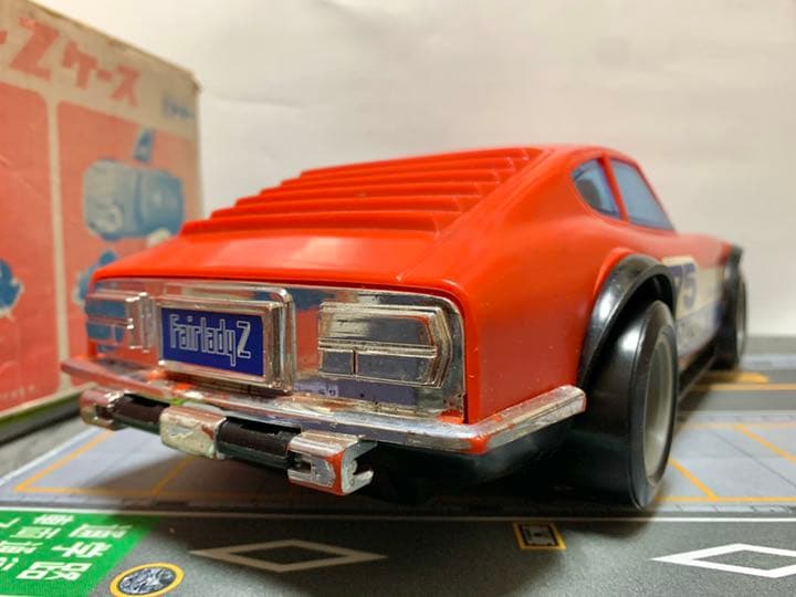 珍品　トミカ フェアレディZケース