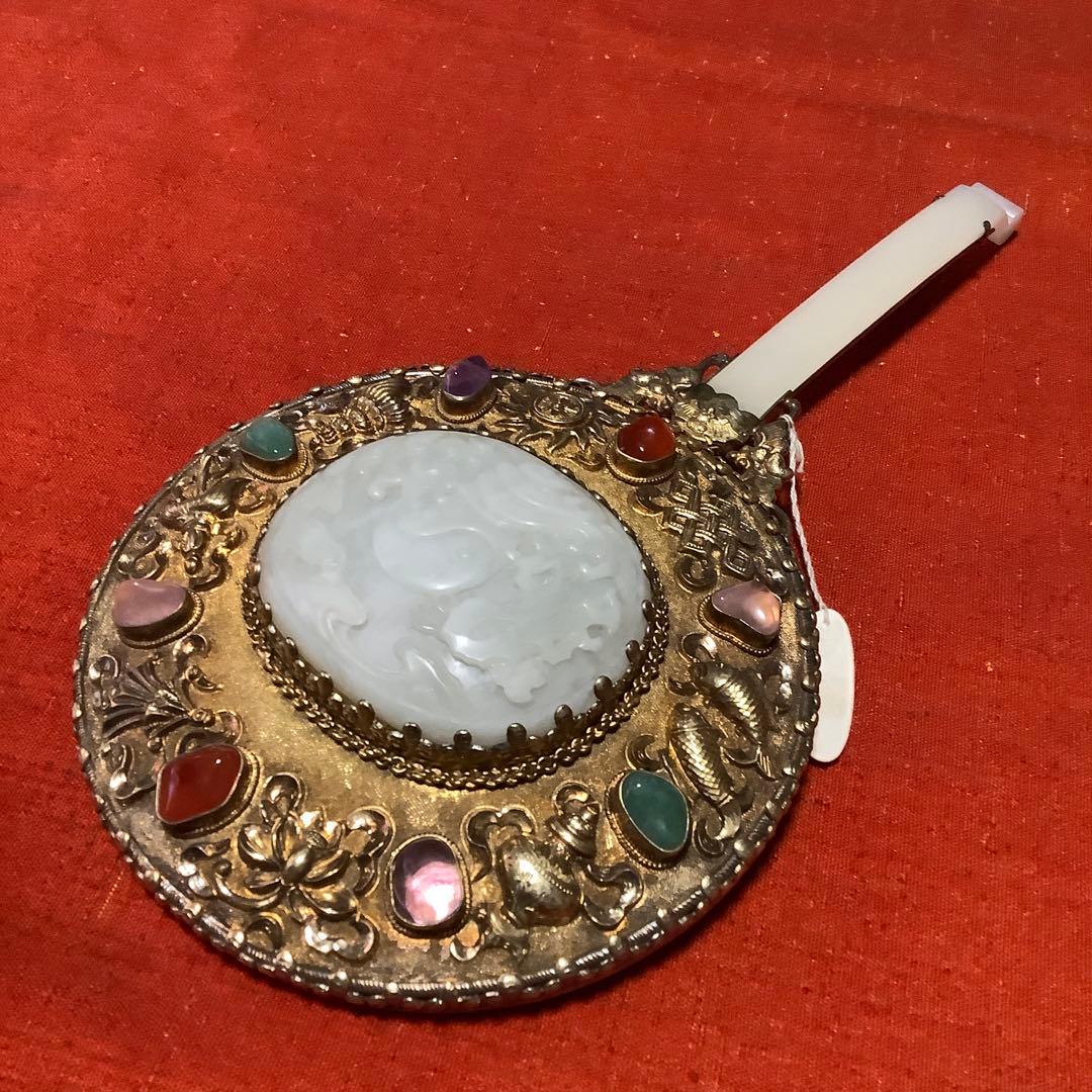 中国工芸品　翡翠彫刻の装飾手鏡(シルバー刻印)
