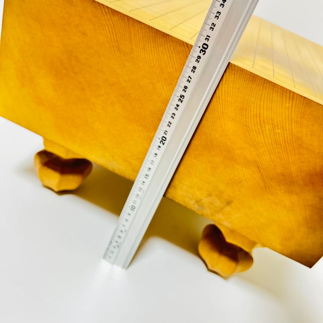 【送料無料】国産 高級 囲碁盤 約6寸 本榧 天地柾目 ヘソ 脚付き