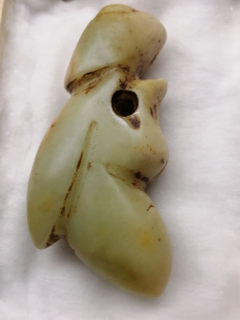 ★縄文期『糸魚川翡翠獣形勾玉』出土品　7.3cm　儀式勾玉　非常に珍しい勾玉です