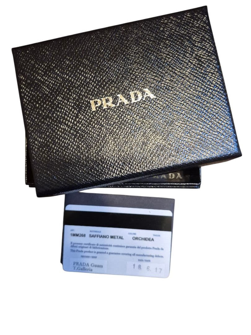 ＰＲＡＤＡ　プラダ　ラウンドファスナー　財布　ケース　小銭入れ