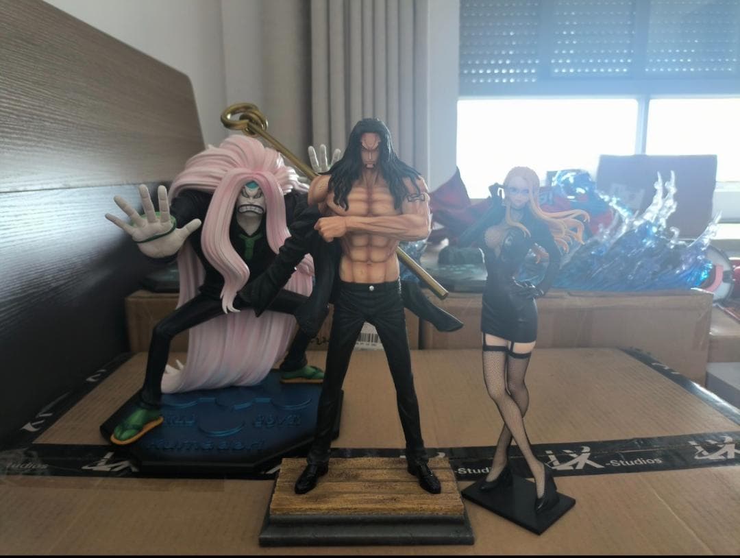 ワンピース Black クマドリ ガレージキット ガレキ スタチュー フィギュア