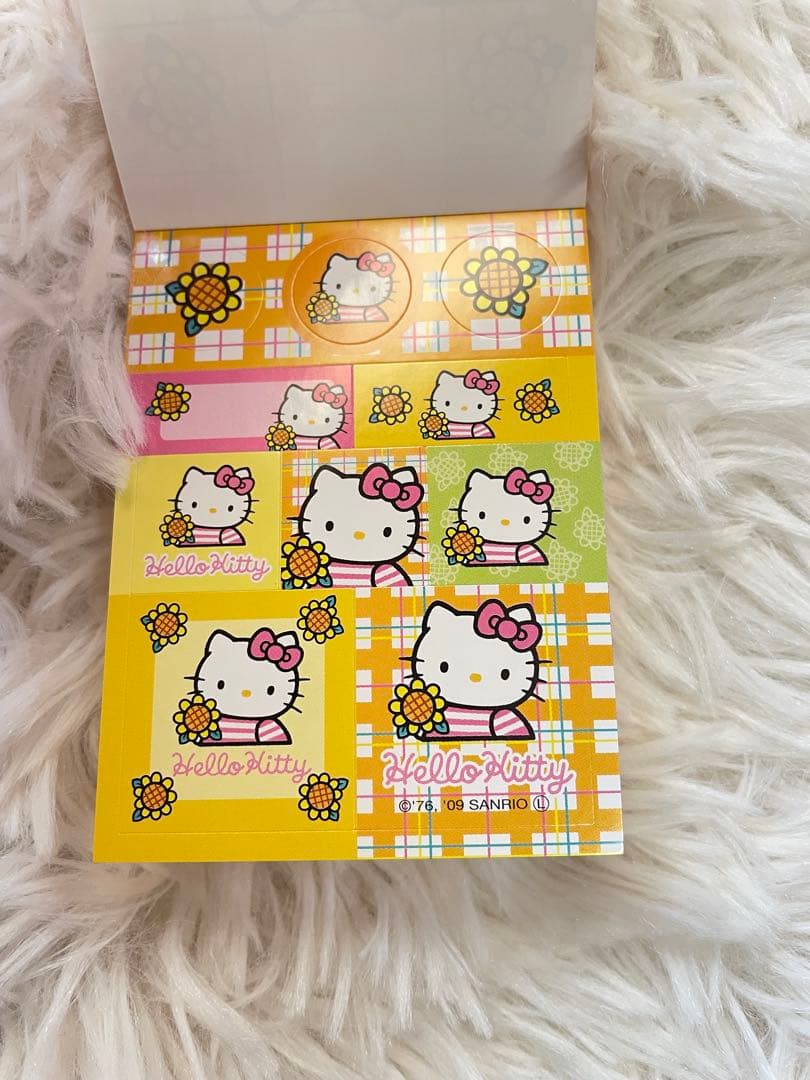 新品未使用❤️キティ 35周年 アニバーサリーヒストリカル35柄 メモ 2009年