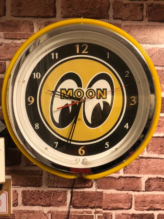 ムーンアイズ ネオン時計