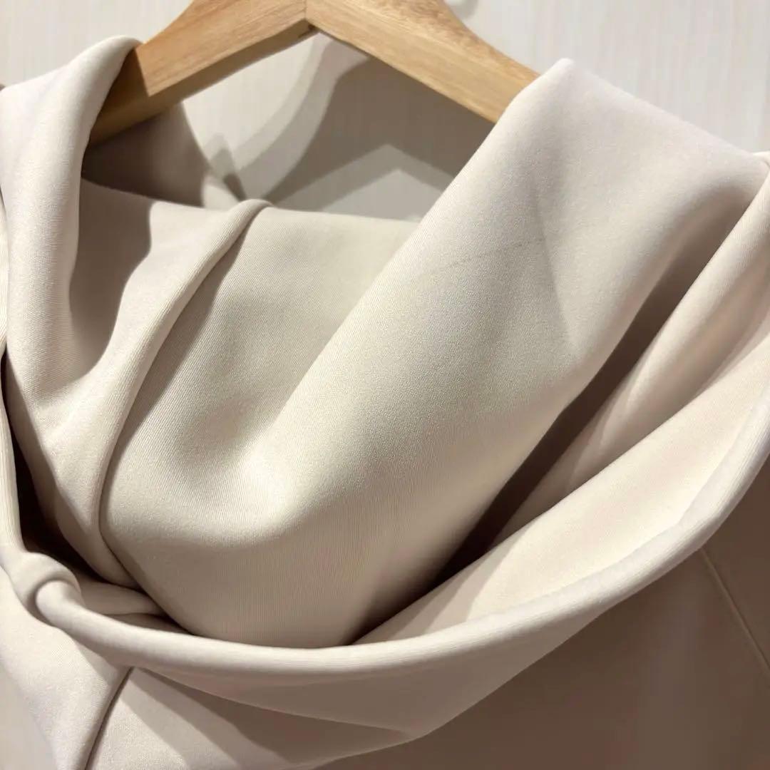 Perfume Closet フーディ Lサイズ 一 番 安い 通販