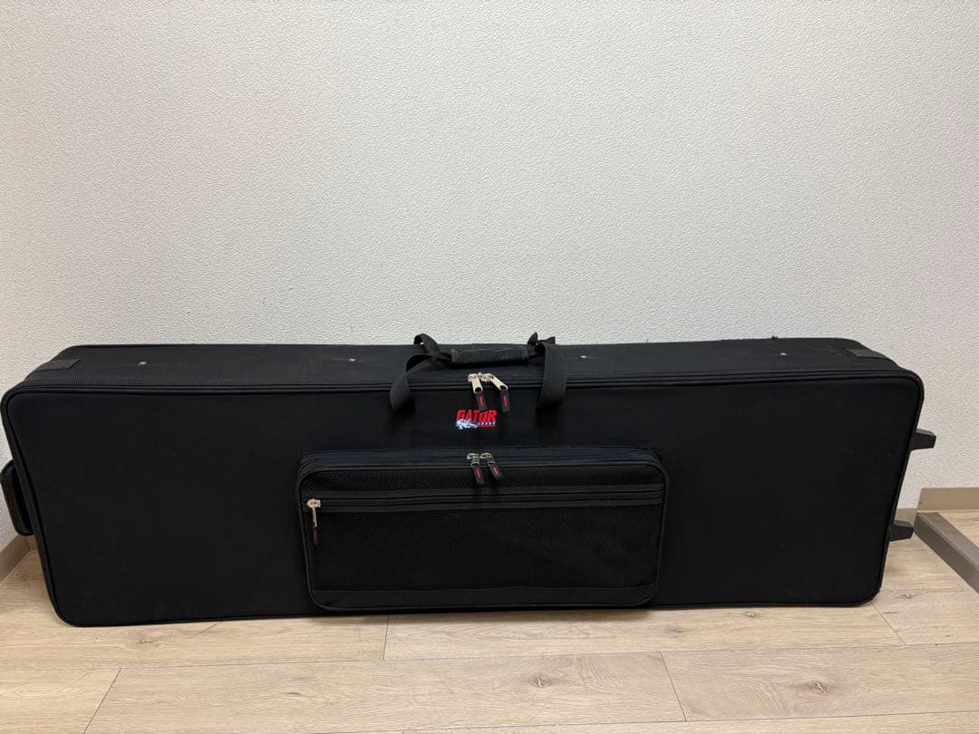 ローランド シンセサイザー RD-300NX GATOR CASES 付きの通販はau PAY