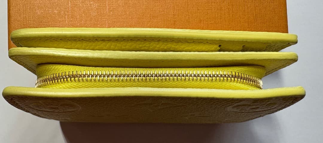 LOUIS VUITTON ポルトフォイユ クレア