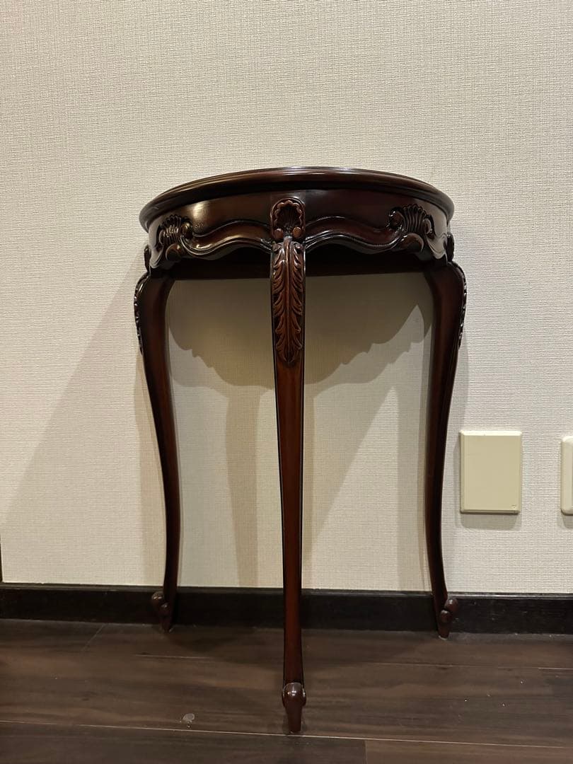 アンティークダークブラウン 半円形木製サイドテーブル Amazon｜クラシックサイドテーブル(ダークブラウン/茶) 幅30cm 丸