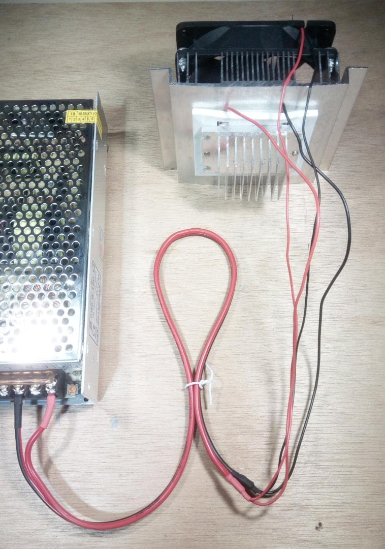 ペルチェ式冷却装置No.7 サーモスタット熱制御スイッチ付ペルチェ式