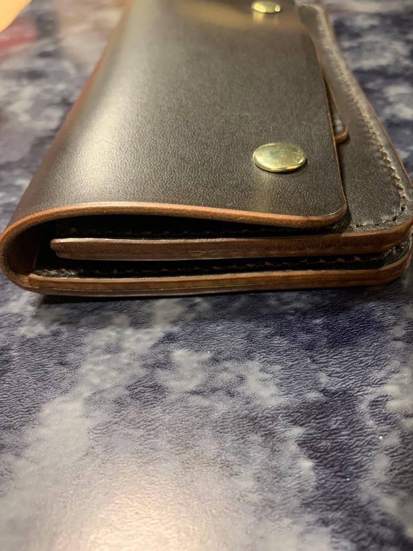トラッカーウォレット　新喜皮革茶芯ホースバット製　アウトレット品