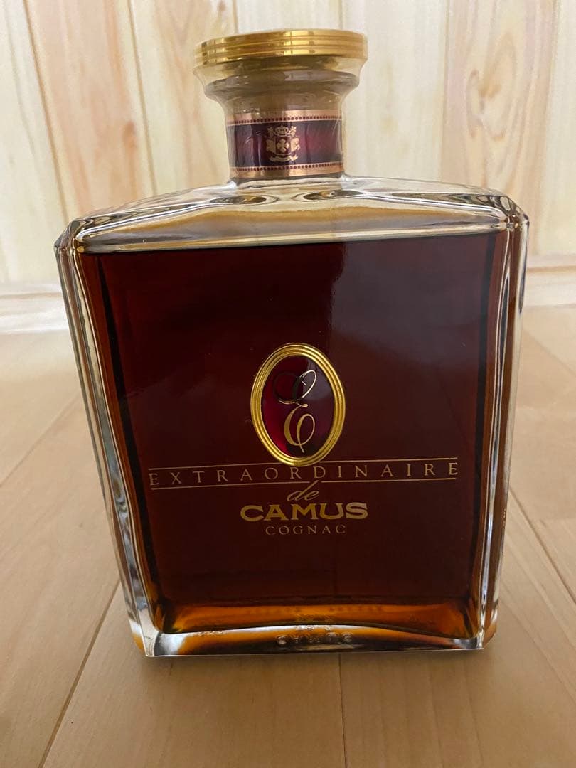 CAMUS EXTRAORDINAIRE カミュ コニャック ブランデー カミュ・コニャック・エクストゥロォーダァネェア