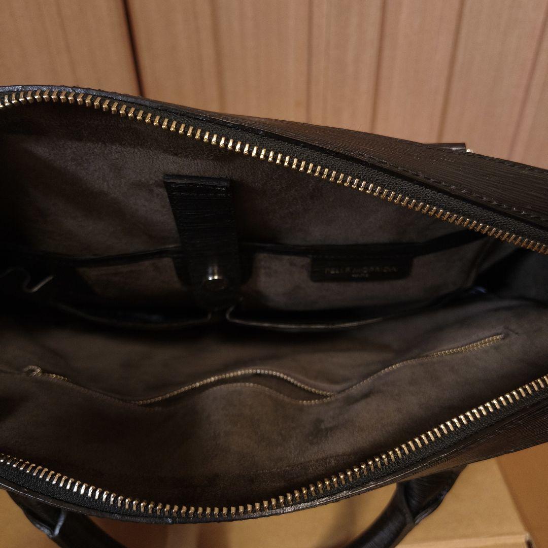 ペッレモルビダ キャピターノ ブリーフケース ビジネスバッグ