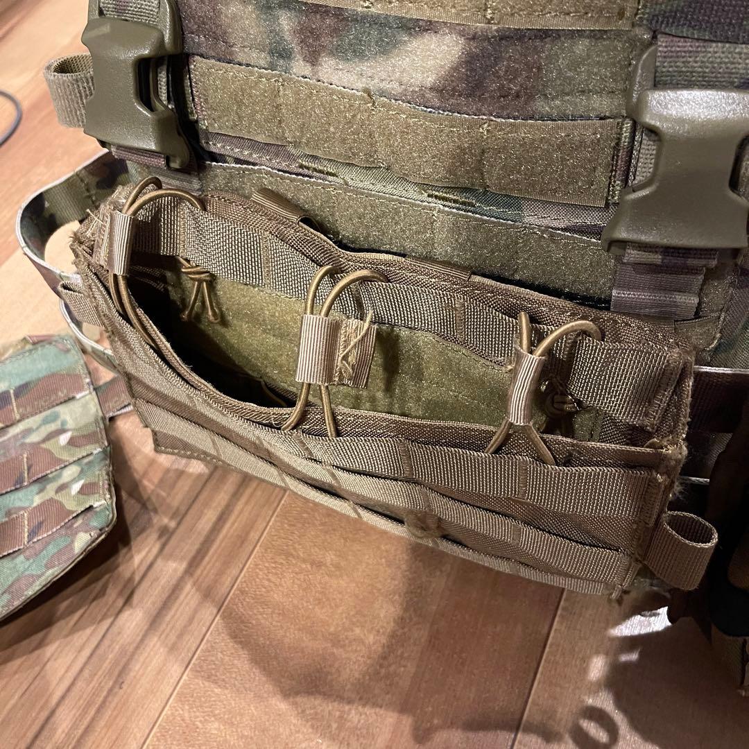 Cork Gear製 AVS プレートキャリア マルチカム - メルカリ