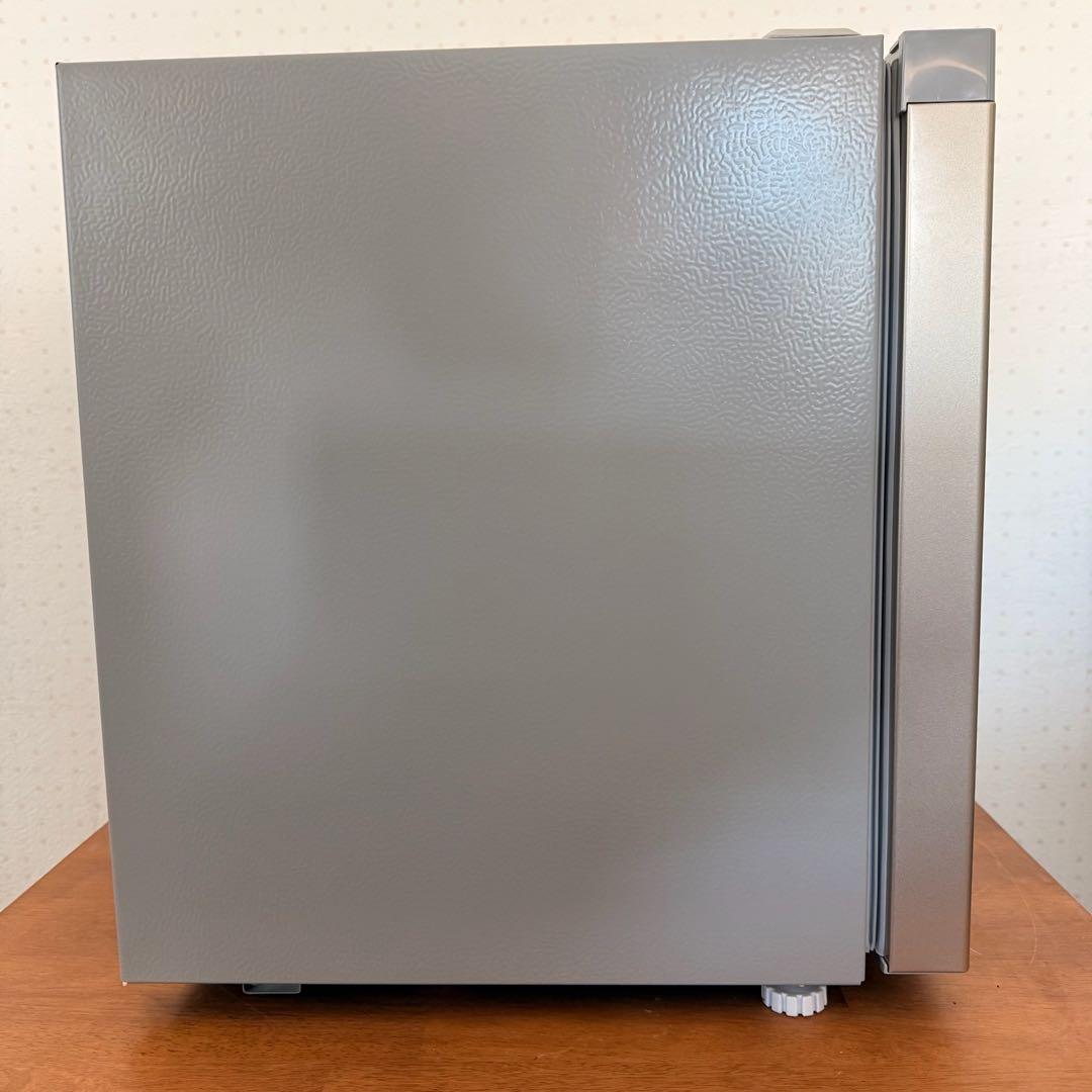 ● 極美品 アイリスオーヤマ 冷凍庫 31L 1ドア PF-A31FD-N