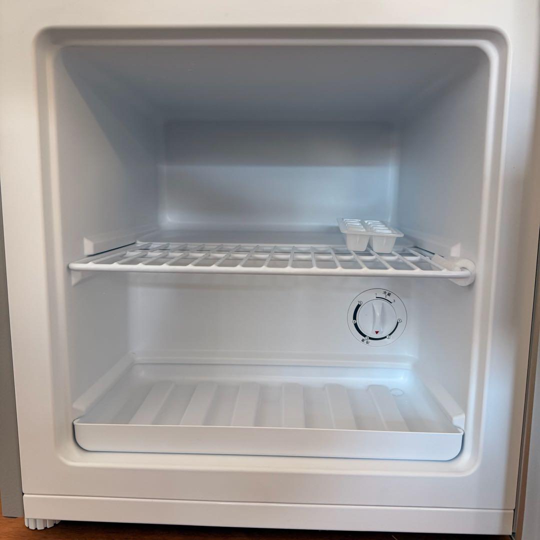 ● 極美品 アイリスオーヤマ 冷凍庫 31L 1ドア PF-A31FD-N