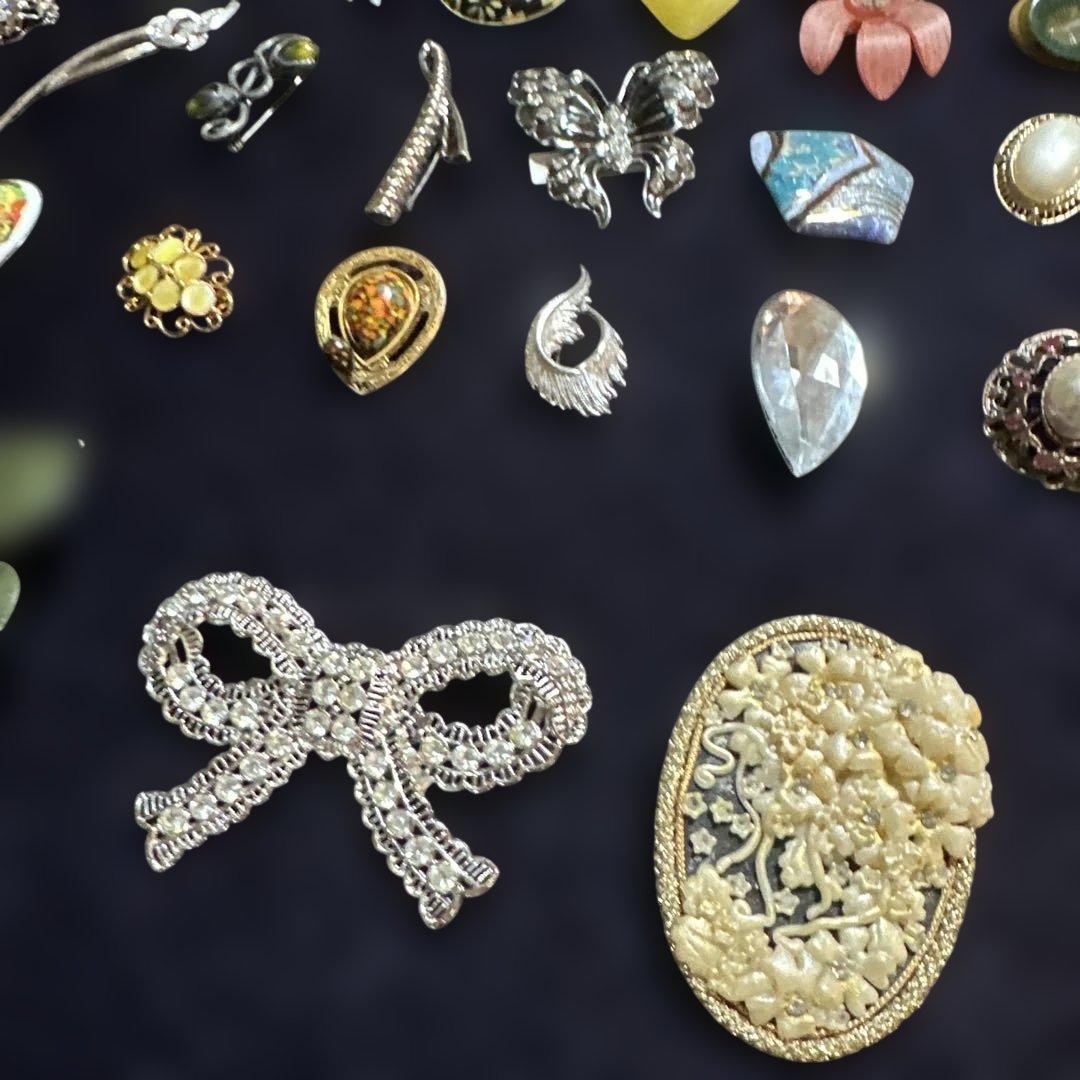 vintage】ブローチ まとめ売り 大量 110点以上 vintage】ブローチ