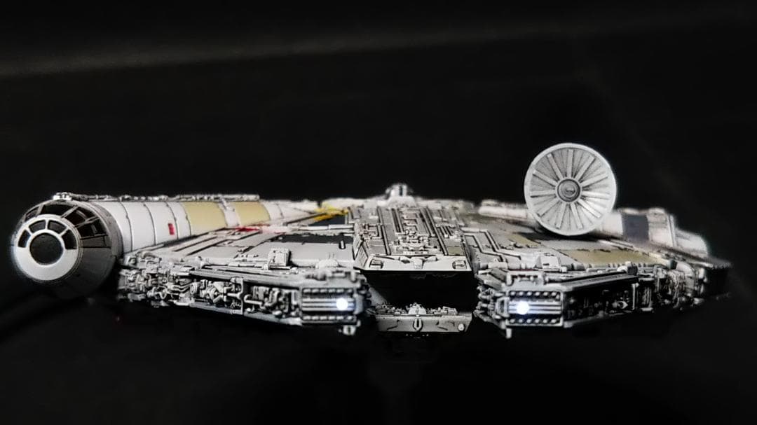 ミレニアムファルコン 電飾改修 完成品 ビークルモデル 全塗装 1/350