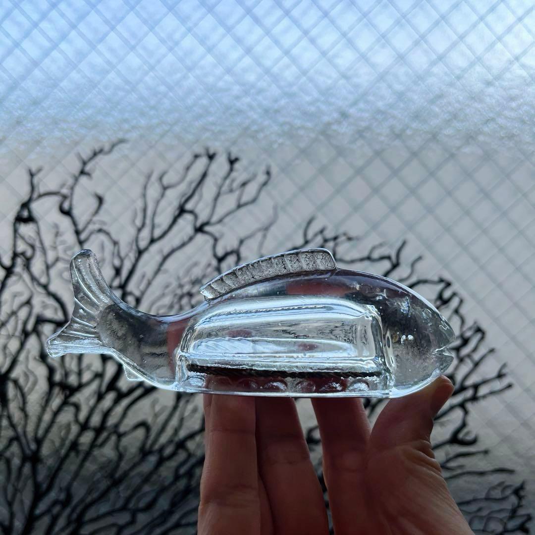 骨董 時代ガラス 珍品 魚型プレス 金平糖瓶？ 文鎮？ 用途不明 ウラン