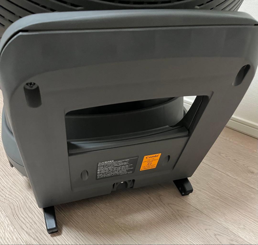 コンビ　チャイルドシート　インナー　エッグシート付き