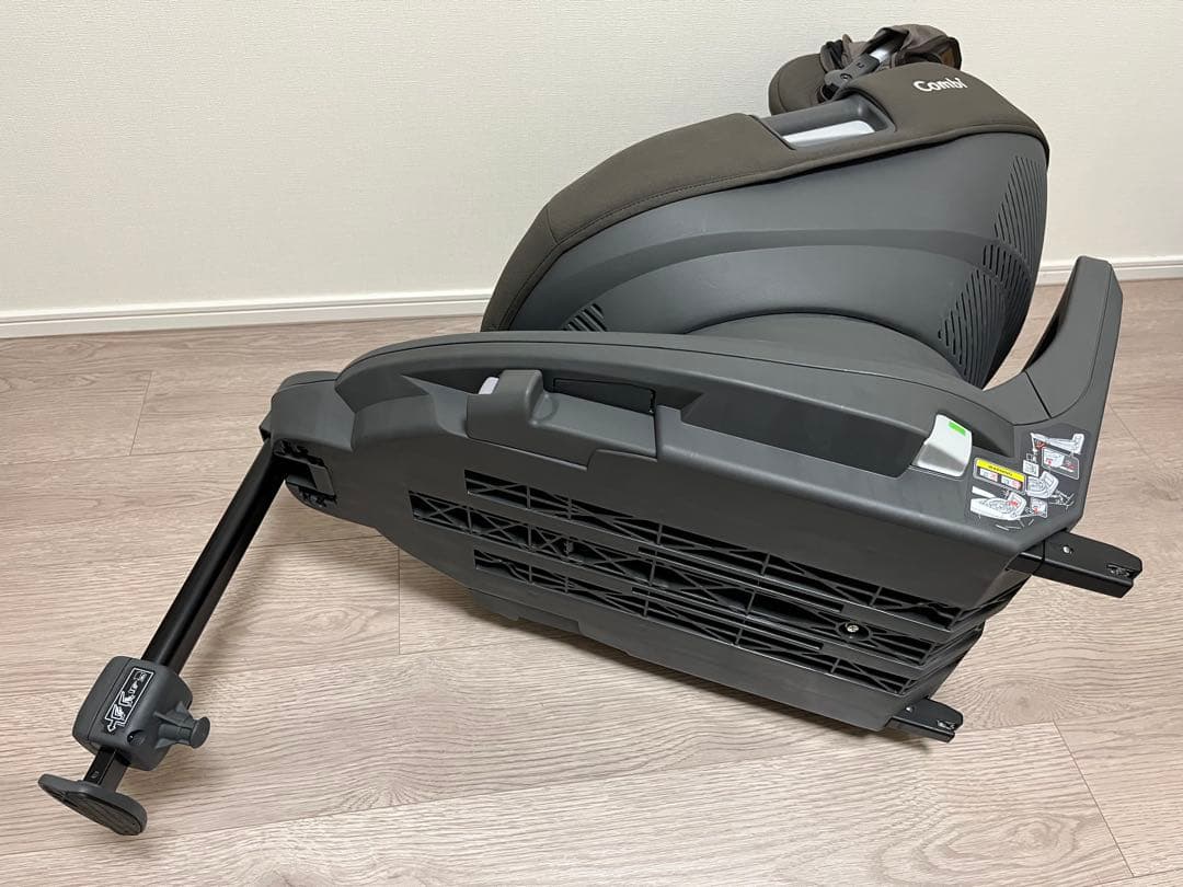 コンビ　チャイルドシート　インナー　エッグシート付き