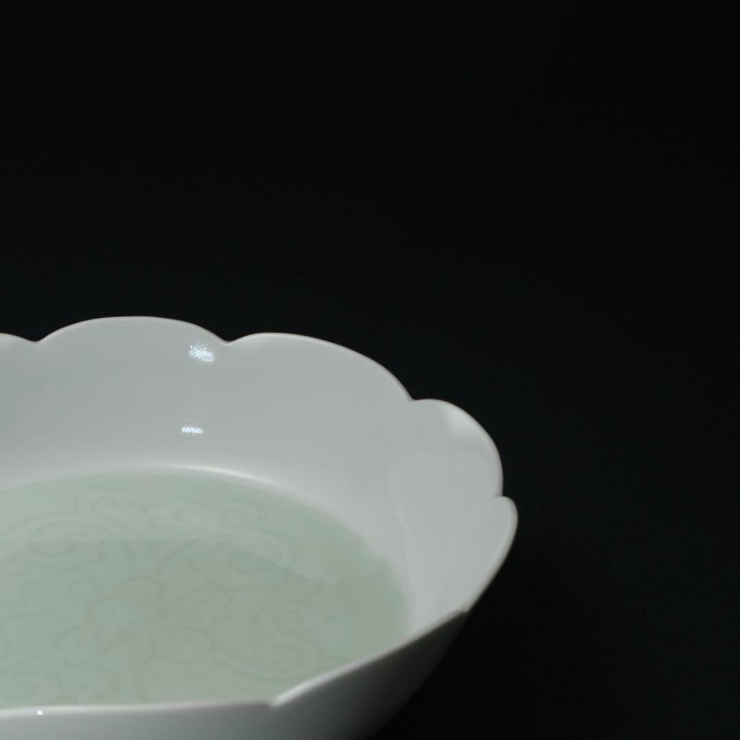 人間国宝　井上萬二　青白磁彫文鉢　共箱　R1491ダK2