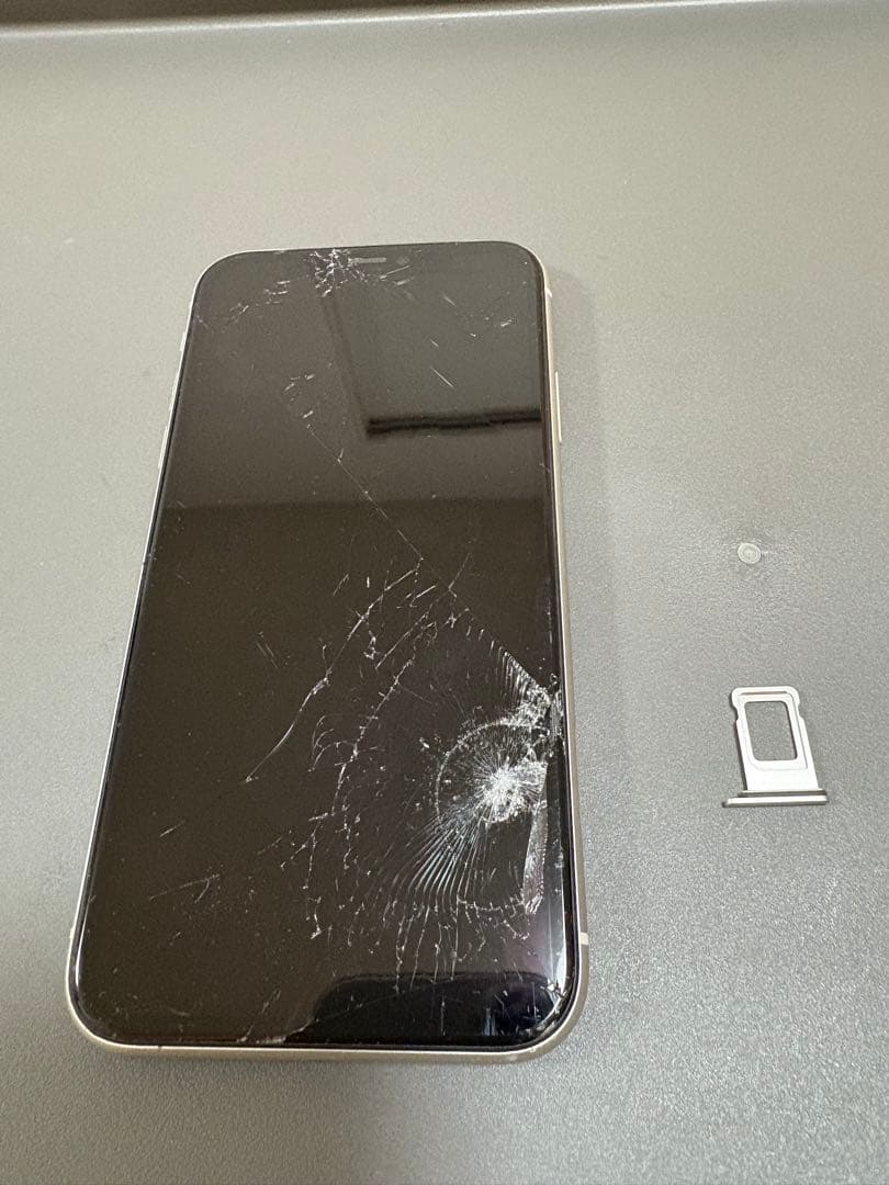 Apple iPhone11 ホワイト ジャンク品