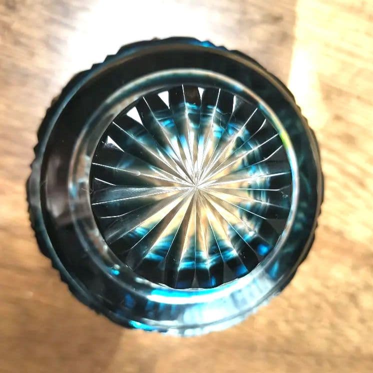 薩摩切子 猪口 八角 籠目文 藍色 酒器 ぐい呑み 刻印あり箱なし - メルカリ